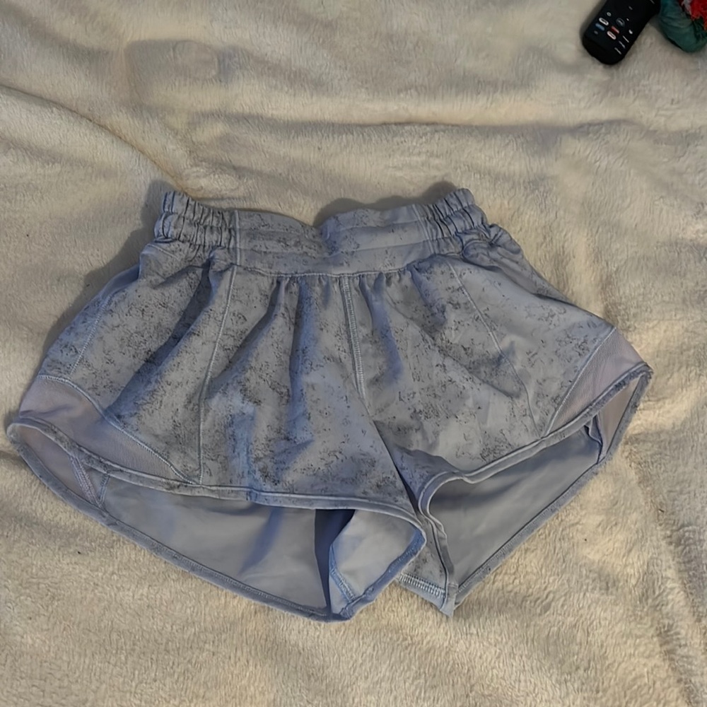 Lululemon 2.5 Hotty Hot Low-Rise